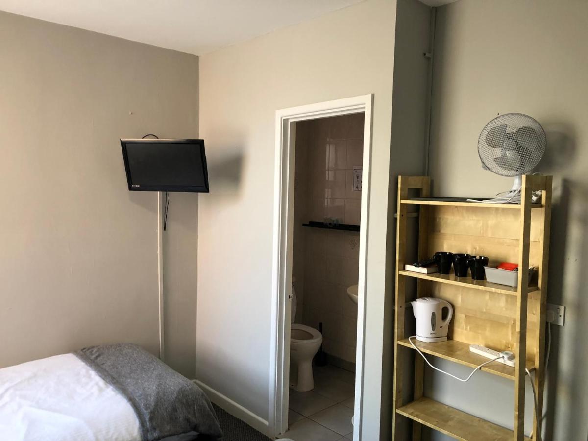 Ultimate Family Guest House Блекпул Екстериор снимка