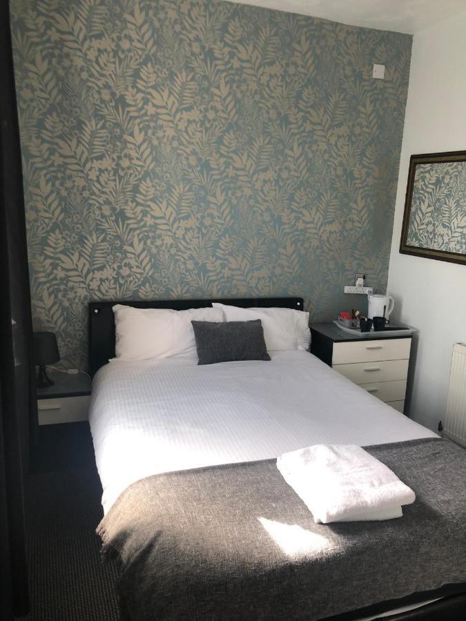 Ultimate Family Guest House Блекпул Екстериор снимка