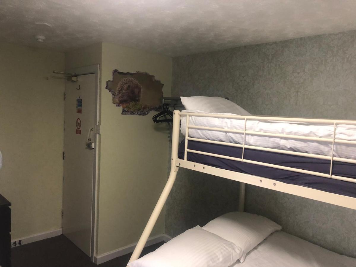 Ultimate Family Guest House Блекпул Екстериор снимка