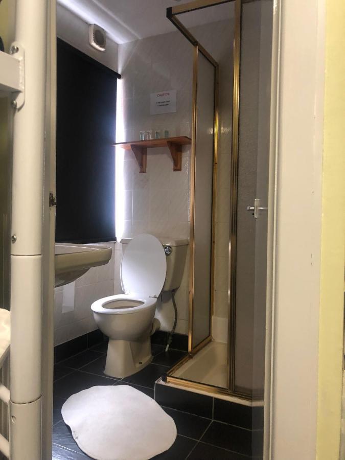 Ultimate Family Guest House Блекпул Екстериор снимка
